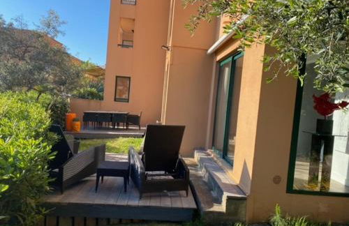 Rez de jardin avec vue mer à saint jean - Photo 13