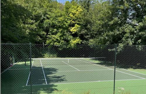 Henge Estate - Large Manor with ensuite double rooms, hot tub and tennis court - Foto 25