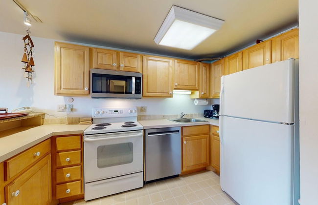 Terracehouse - CoralTree Residence Collection - Photo 23