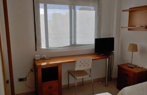 Three-bedroom holiday villa with magnificent pool next to the sea and golf courses - Photo 20