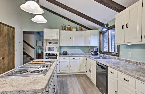 Arbor Vitae Home with Game Room Snowmobiles Welcome - Foto 12