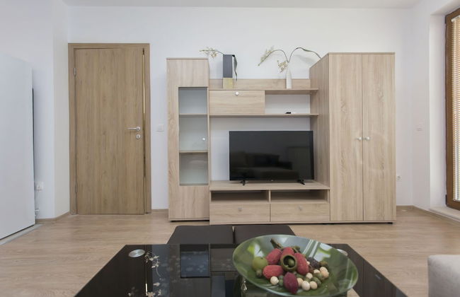 Modern 1bdr Apartment Near Center - Free Parking - Foto 13