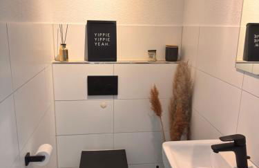 Laras Apartment - Photo 22