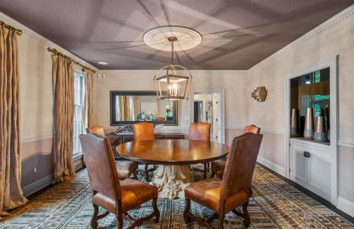 Luxury Princeton Estate Pool, Hot Tub, Sleeps 20 - Photo 44