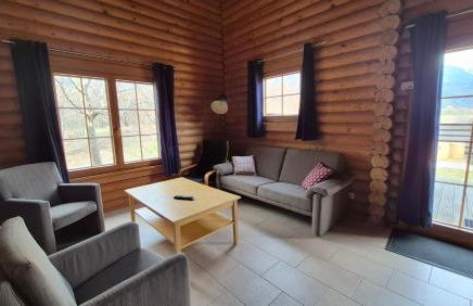 CHALET EN FUSTE, JACUZZI PRIVE, TERRASSE et VUE MONTAGNE DANS CAMPING 3 ETOILES - Foto 16