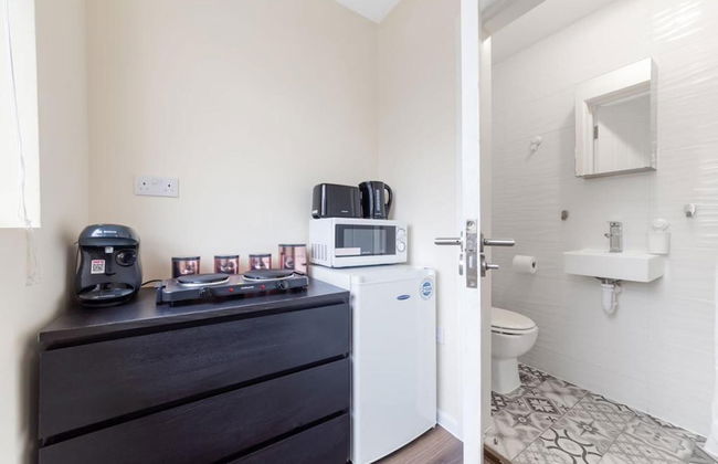 Spacious Sleeps 3 Ensuite Room In Twickenham TW7 - Foto 9
