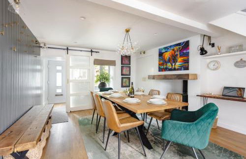 Coronation Family Cottage, Modernised 200-Year-Old Lake District Cottage with Private Hot Tub and Parking - Ridgestone - Foto 47