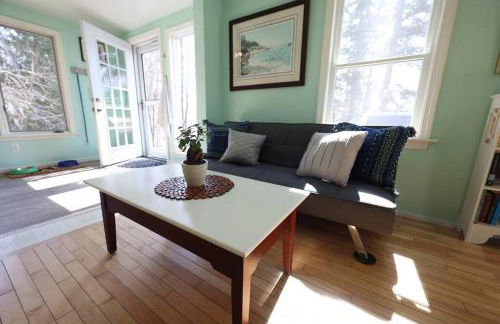 Little House by the Brook - Foto 1