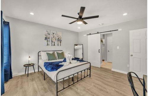 Spacious & Homey 4br/3ba W/amenities Near Downtown - Foto 32