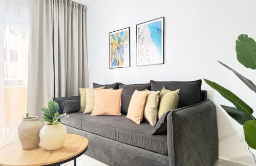 Sunset Beach Apartment - Playa del Cura, 10 meters to Beach, Sea View, Centrally Located, Los Locos - Foto 7