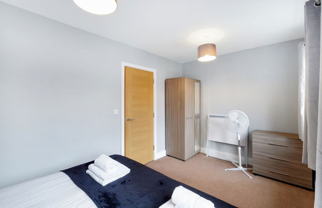 London Heathrow Living Holywell Serviced Houses - Photo 46