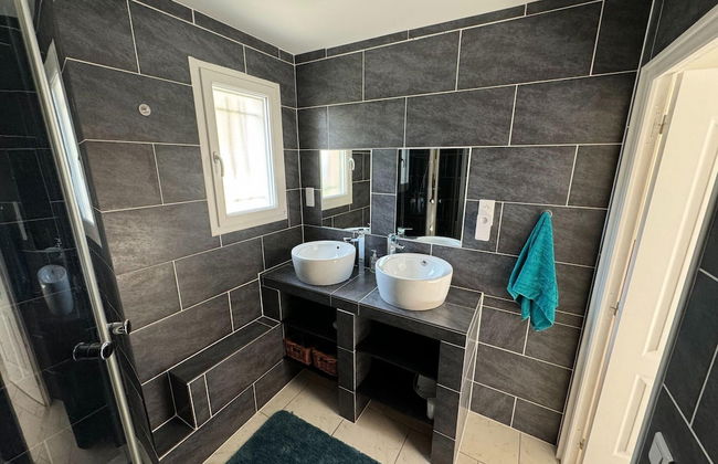 Beautiful Villa Near Village des Vans - Foto 14