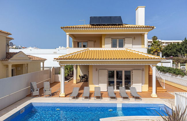 Villa Ribeiro by HelloVacations - Foto 34