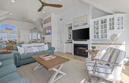 Blue Moon - LUX Oceanfront Pool Hot Tub Theater - Photo 28