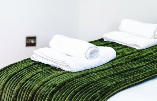 Chic Studio, Free parking, Sleeps 2 - Foto 41