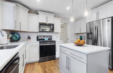 SoHa Year Round Heated Indoor Outdoor Pool - Photo 5