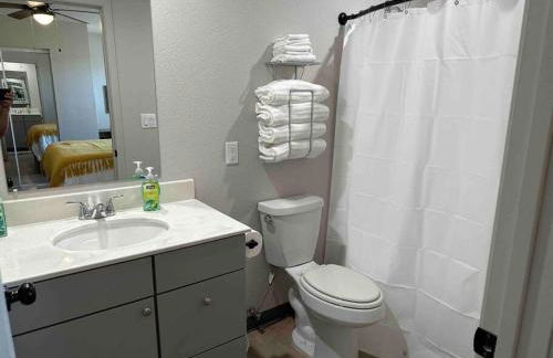 Brand New! Charming and Cozy - Foto 26