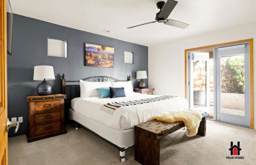 Sonoran Desert Getaway with Cowboy Tub - Photo 4