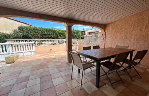 Domaine de vacances à 600m de la plage villa climatisée 3 chambres 7 couchages terrasse WIFI animations et piscines en supplément LRPDSD7 - Foto 16