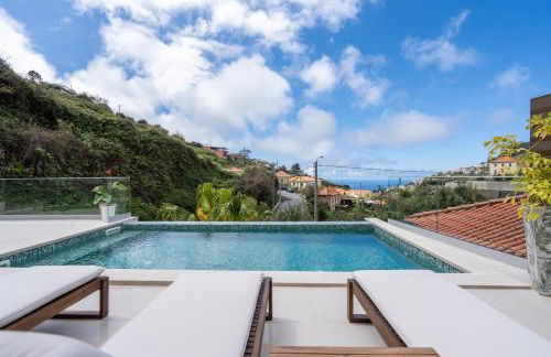 Madeira Protea Retreat- Villa with Heated Private Pool, Gym and Office - Foto 2