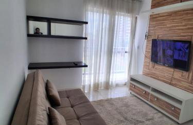 Apartamento amplo e bem localizado - Foto 1