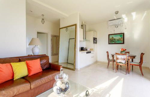 Sea View Apartment with Private Secure Parking 3 - Foto 15