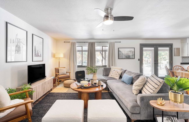 Quiet River Bend Cabin by Avantstay 35 Mins to Mt Bachelor 10 Mins to Town Centre Hot Tub! - Foto 29