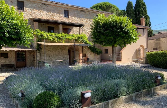 Tranquil Location With Views of Lake Trasimeno! - Foto 1