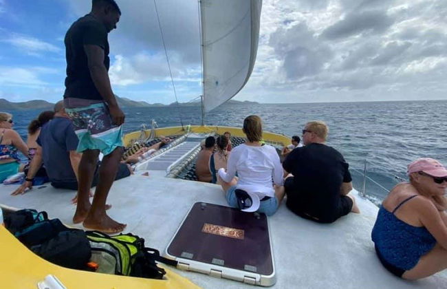 Festa de barco pelas ilhas de São Cristóvão e Nevis - Foto 5