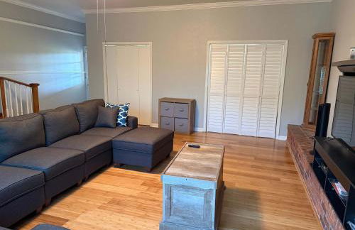 Serene Bayou Retreat - Spacious Family Home - Foto 24