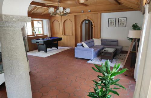 C4S COME4STAY - Alpenblick Watzmann-Kehlstein - TOP Lage im Berchtesgadener Land I bis zu 10 Personen I große Terrasse mit Blick auf die Berge I Smart TV I Billiard I WLAN I kostenloser Parkplatz - Foto 23