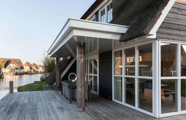 Stylish Villa by the Water - Foto 22