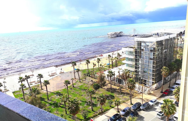 Seafront Apartment in Durres - Photo 24