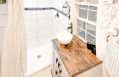 Lakefront Cabin & Cozy Lakeview Cottage - Foto 68