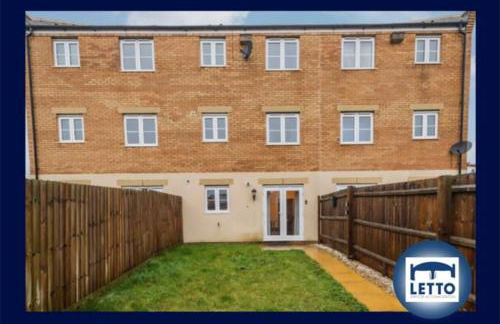 Letto Serviced Accommodation -Sleeps 7 - PE7 - FREE Parking - Foto 15