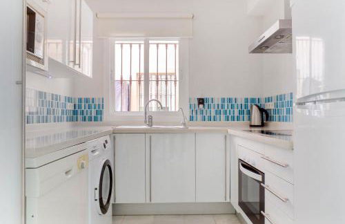 Los Amigos Beach Club - Photo 18