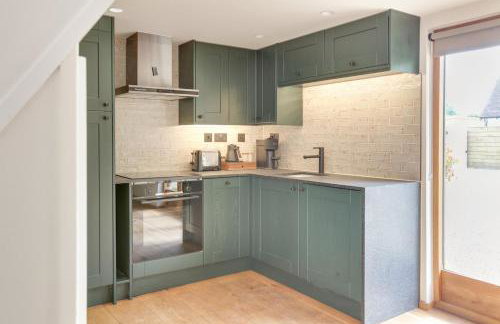 Beech Cottage - one bedroom retreat with hot tub - Foto 18