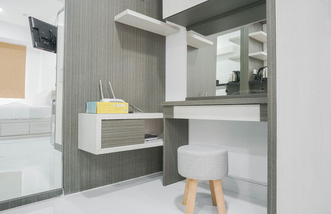 Comfort Studio at Menteng Square Apartment - Photo 12