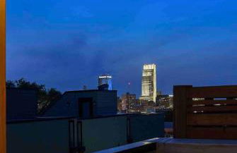 Modern Townhome Near Downtown walk to CWS! - Foto 3