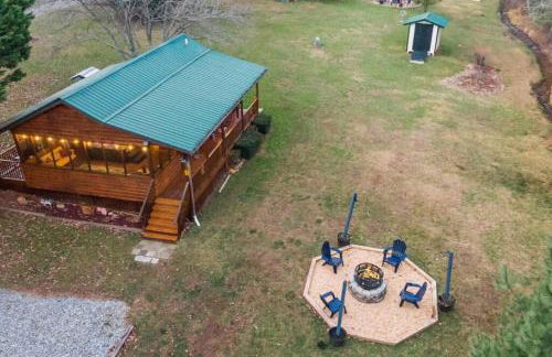 TNT II - Creek Front, Hot Tub, Fire Pit - Foto 35