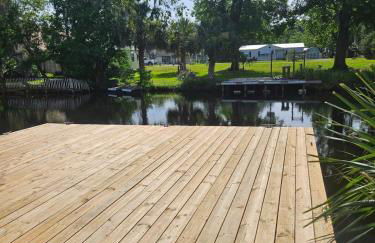 Fun, relaxing, charming retreat - Photo 1