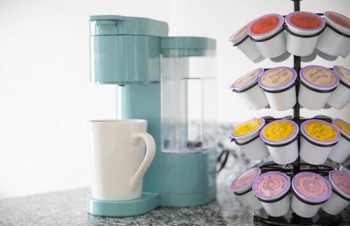 1BR Near UAB with Free Parking, Fast Wi-Fi, Workspace - Foto 9