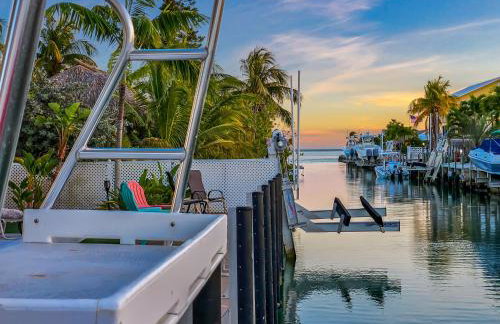 NEW!Paradise PalmsDockPoolKayaks GrillView! - Foto 6