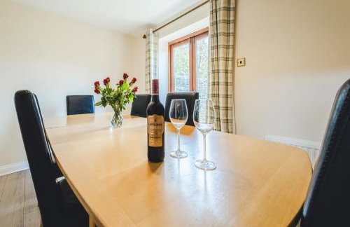 Spacious Cotswolds Barn - 4 Bedrooms, Perfect for Families - Foto 7