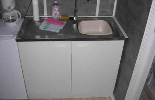 Kleine FEWO zentral gelegen - Foto 9