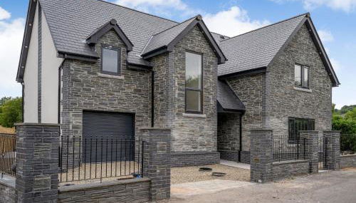 Ty Afon Reg - Uk38509 - Foto 1