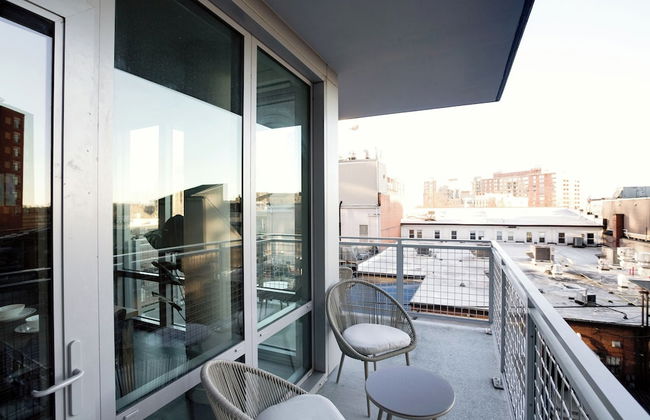 Stylish Apartment Steps from the Metro - Foto 33