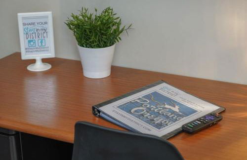 #StayinMyDistrict Pendelton Place Walk to Mt Tabor - Photo 3