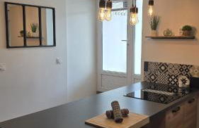 Le Petit Caporal - Cour Privée - Parking Privée - Foto 3