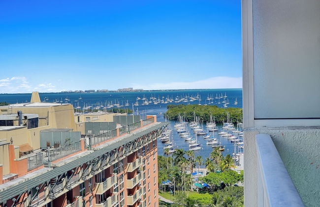 Stunning 12th Floor Studio in the Grove - Foto 21